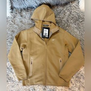 NWT Arc’teryx Men’s size Medium Kyanite Hoody Fleece Jacket.